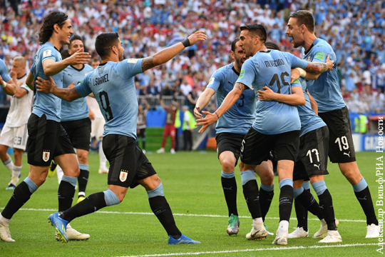 Уругвай забил второй гол России