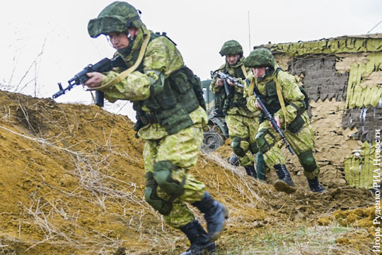 Киев предупредили о последствиях «игры в солдатиков» на границе с Крымом