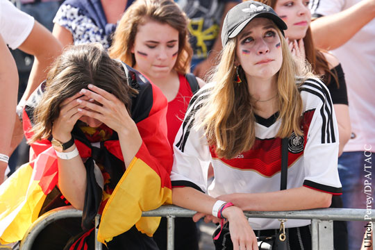 Немецкие фанаты сдают билеты на игры плей-офф ЧМ и покидают Россию