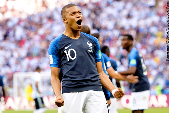 Игрок сборной Франции повторил рекорд Пеле 60-летней давности