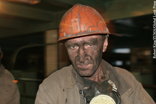 На Украине шахтеры отказались подниматься из забоя из-за долгов по зарплате