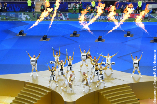 Началась церемония закрытия чемпионата мира по футболу в России