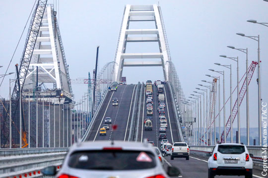 Крымский мост принял первый миллион транспортных средств