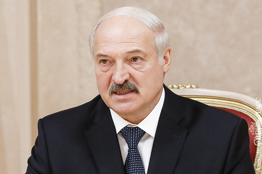 Лукашенко обвинил «дельцов с тяжелыми погонами» из России