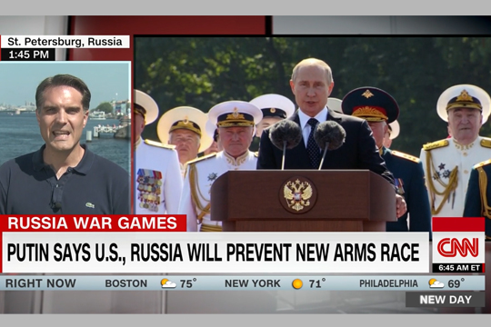 CNN рассказал о показанной на параде в День ВМФ военной мощи России