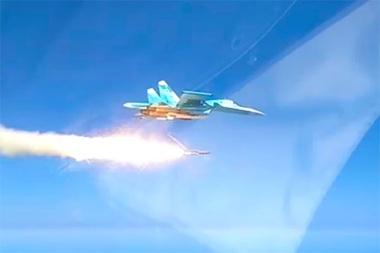 Появилось видео пуска ракеты Х-31 с бомбардировщика Су-34