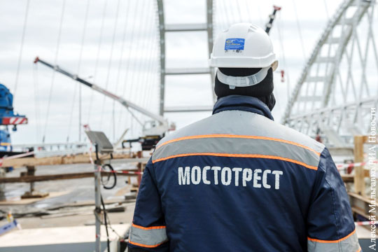ЕС наказывает строителей Крымского моста только для утешения Украины