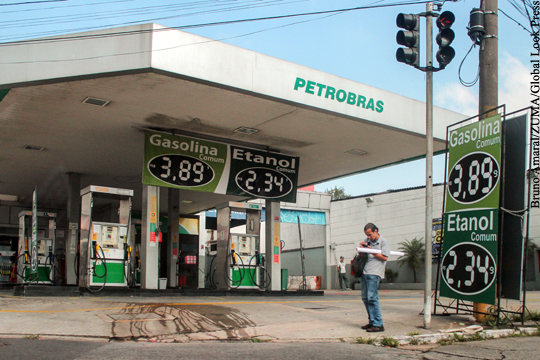 После роста цен на бензин в Бразилии арестовали топ-менеджеров нефтяных компаний