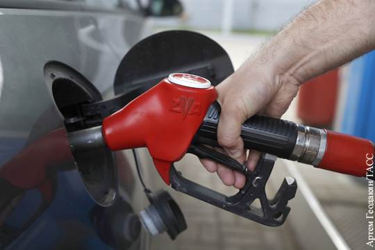 За недолив бензина на АЗС предложено штрафовать