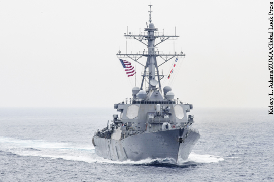 В Черное море вошел эсминец ВМС США Carney