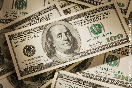 Доллар на открытии торгов превысил 68 рублей впервые с апреля 2016 года
