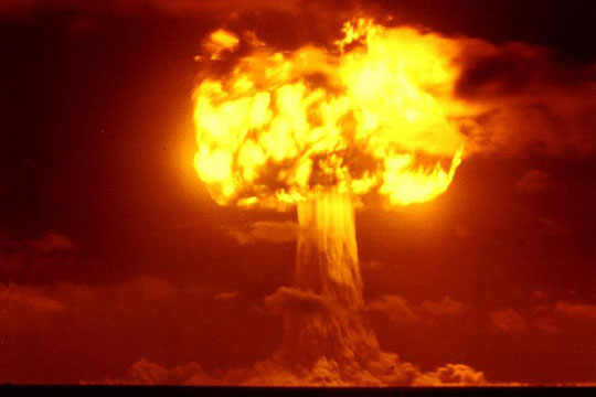 Миру предсказали «случайную» ядерную войну 