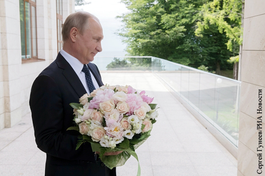 Песков прокомментировал поездку Путина на свадьбу