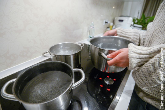 Украинцам объяснили пользу отказа от горячего водоснабжения