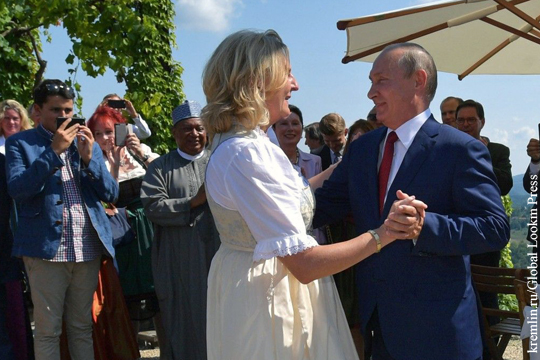 Путин объяснил визит на свадьбу Кнайсль