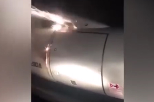 Пилот объяснил возможные причины возгорания двигателя Ту-204