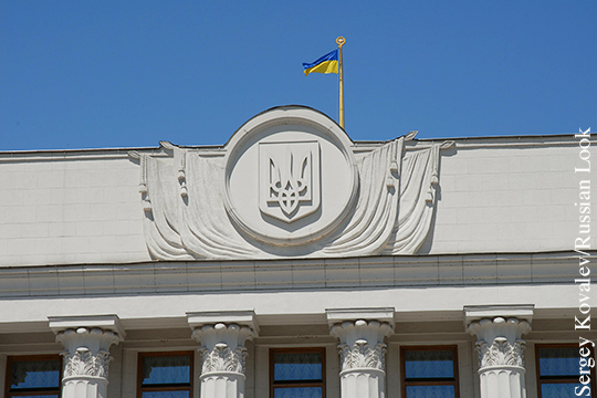 Украина заняла сотни миллионов долларов под высокий процент