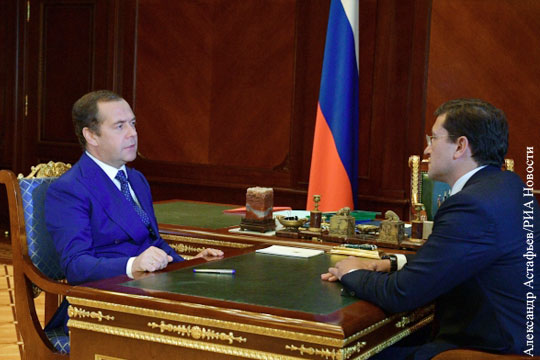 Медведев появился на публике впервые за две недели