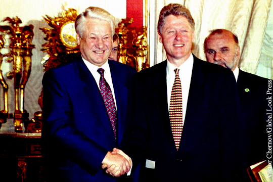 Рассекречена переписка, в которой Ельцин отчитывается Клинтону о Путине и Крыме