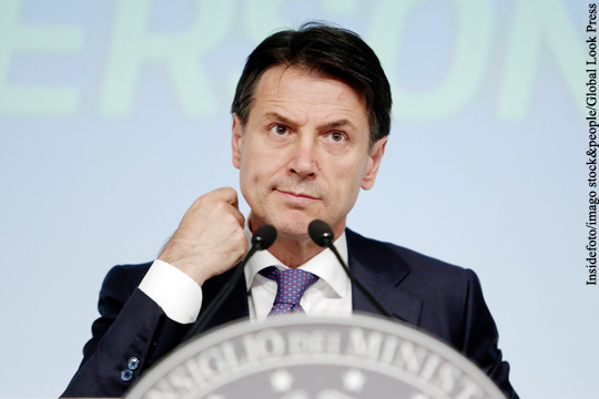Fitch снизило прогноз рейтинга Италии из-за разногласий внутри правительства