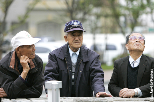 Премьер Японии предложил повысить пенсионный возраст до 70 лет