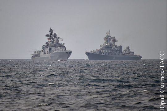 Американский адмирал назвал учения России и Китая играми со смертью