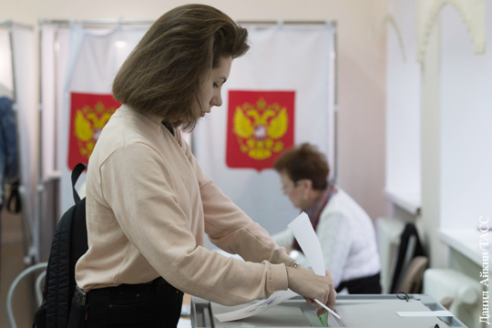 «Высокоскоростные» выборы в России проходят почти без нарушений, но с обилием фейков