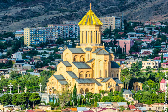 Госдеп обвинил грузинскую церковь в работе на Россию