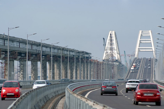 На Украине Крымскому мосту предрекли разрушение