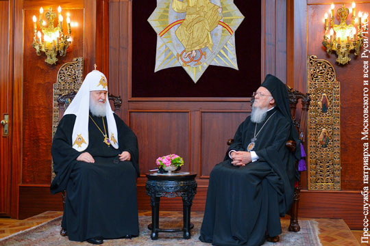 Патриарх Кирилл прекратил поминовение патриарха Варфоломея