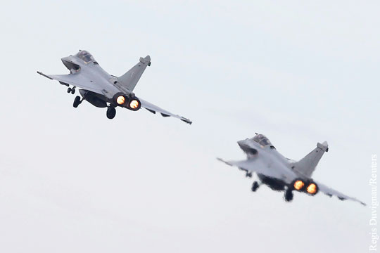 Истребители Франции и Британии подняли для перехвата самолетов России