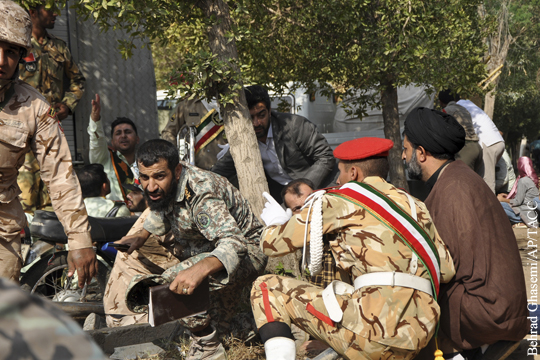 Теракт произошел на военном параде в Иране, есть жертвы