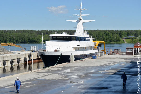 В состав ВМФ России принято новейшее судно