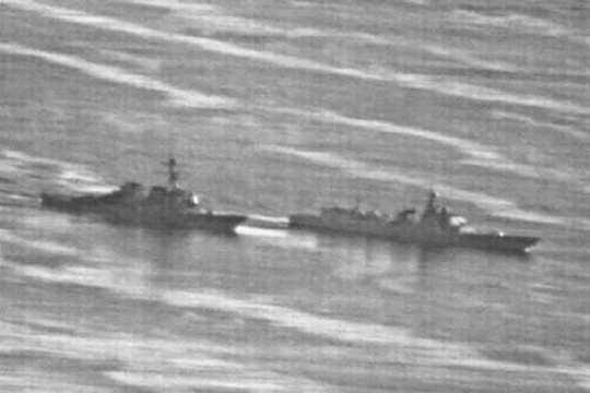 Опубликованы фото инцидента с китайскими и американскими военными кораблями