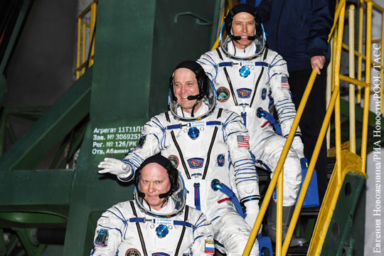 «Союз МС-08» забрал троих космонавтов с МКС