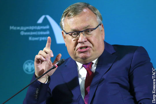Глава ВТБ высказался о полном отказе России от доллара