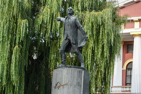 В Киеве собрались снести памятник Суворову