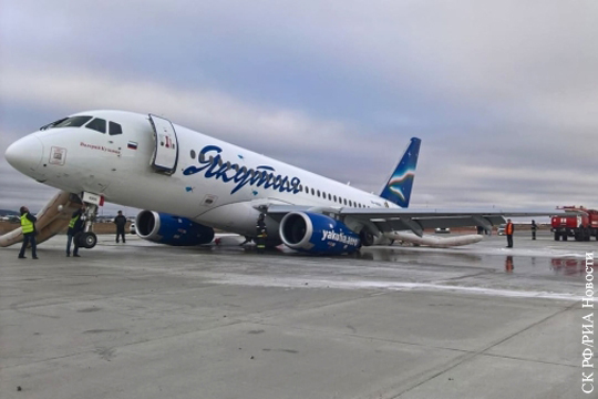 Названа вероятная причина ЧП с самолетом SSJ100 в Якутии
