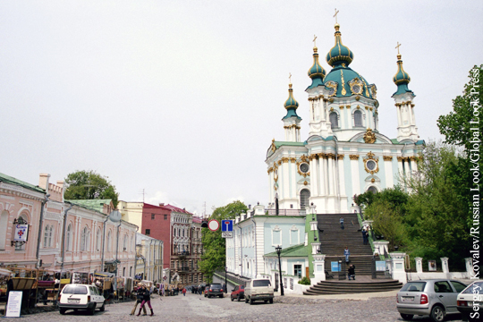 Порошенко решил подарить Константинополю Андреевскую церковь в Киеве