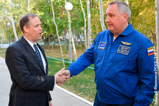 НАСА пригласило Рогозина в США