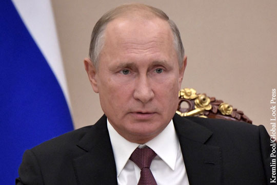 Путин выразил соболезнования родным Караченцова