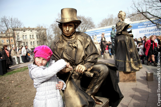 Украинский писатель объяснил любовь сограждан к России