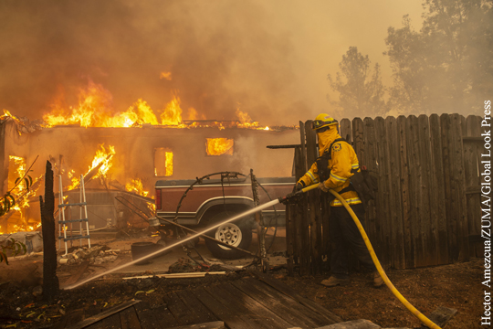 Пожар уничтожил «рай» в Калифорнии