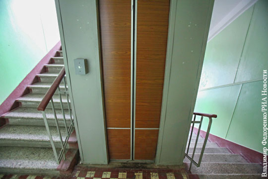 Диспетчер проигнорировала призыв о помощи убитой в лифте женщины