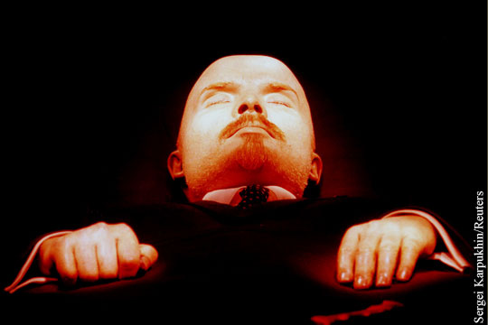 Действительно ли Ленин уже захоронен по православным канонам?