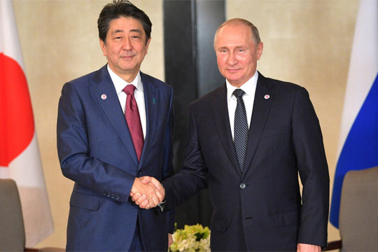 Абэ собрался приехать к Путину в январе