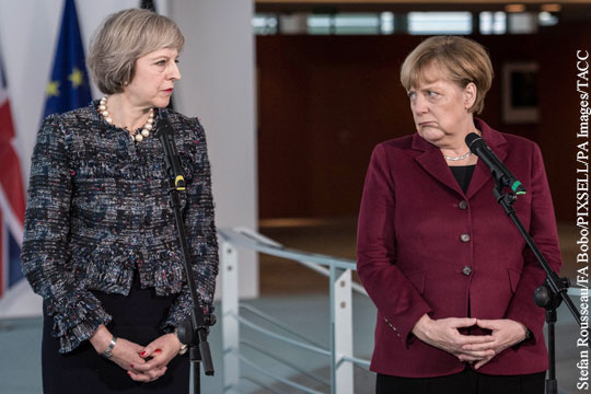 Падение Мэй и Меркель может произойти одновременно