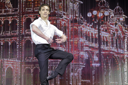 Украинский танцор признался в любви к Путину