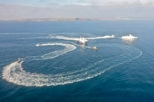 Что стоит за провокацией украинских кораблей в Черном море