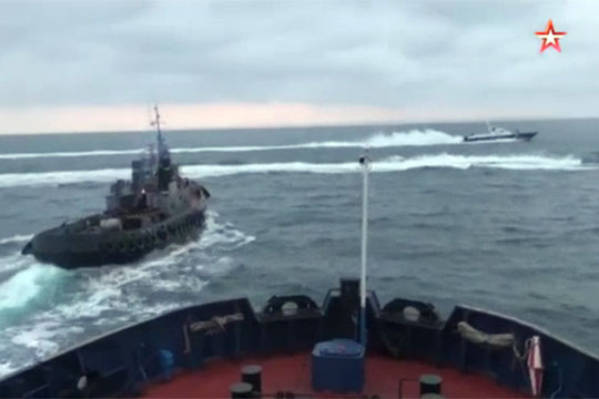 Корабли-нарушители ВМС Украины задержаны с применением оружия